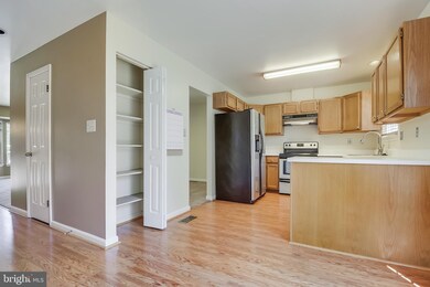 4202 Pinefield Ct, Randallstown, MD 21133 - photo 6