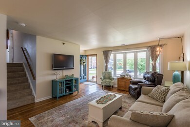 4605 Chandler Dr, Brookhaven, PA 19015 - photo 6