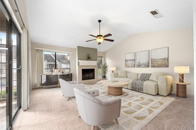 6701 Sands Point Dr unit 61, Houston, TX 77074 - photo 2