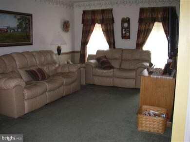 110 Bachtell Cir, Smithsburg, MD 21783 - photo 6