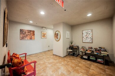 9213 Las Manaitas Ave unit 301, Las Vegas, NV 89144 - photo 7