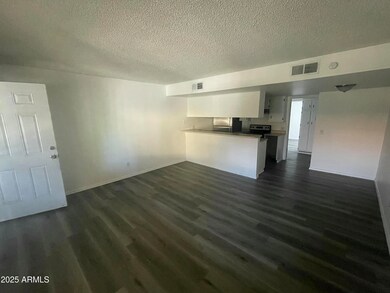 8841 N 8th St unit 209, Phoenix, AZ 85020 - photo 2