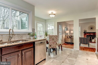 9711 Walthorne Ct, Burke, VA 22015 - photo 7