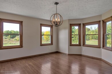 Formal Dining