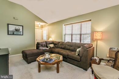 1301 Fairbourne Ct, Lansdale, PA 19446 - photo 4