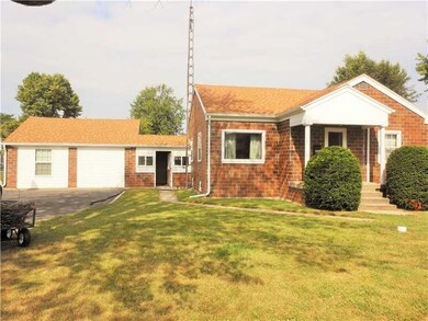 826 N 16th St, Elwood, IN 46036 - photo 4