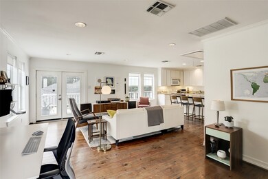 1423 Marshall St, Houston, TX 77006 - photo 2