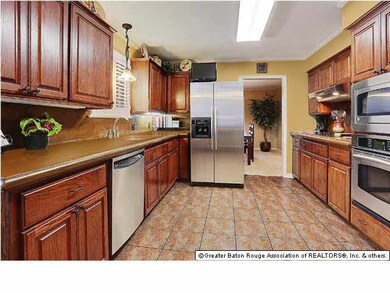 Great Updated Kitchen!