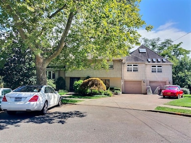 467 Susan Ct, West Hempstead, NY 11552 - photo 3