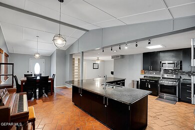 216 Smith Rd, El Paso, TX 79907 - photo 6