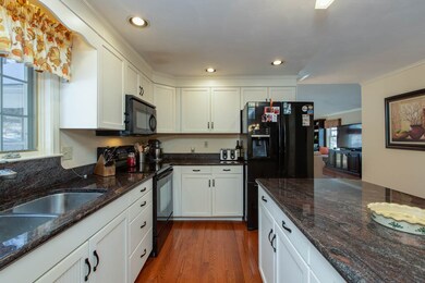 213 Currier Dr, Manchester, NH 03104 - photo 6