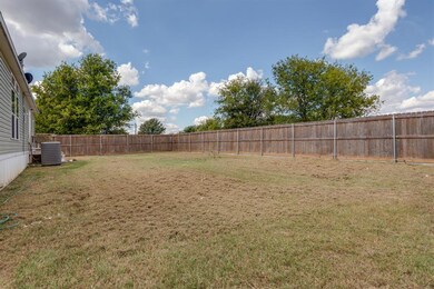 132 Chisholm Hills Dr, Rhome, TX 76078 - photo 6