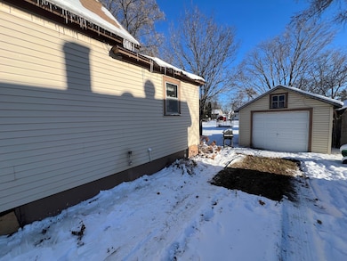 1018 1st St SE, Wadena, MN 56482 - photo 2