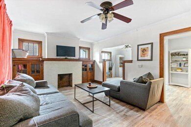 05-Main Living Area