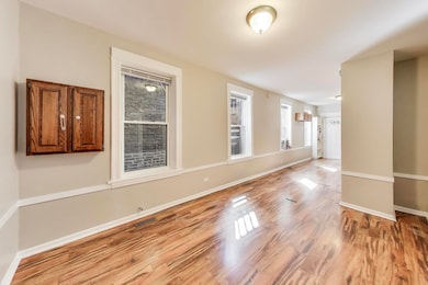 1131 W Taylor St unit 1R, Chicago, IL 60607 - photo 6