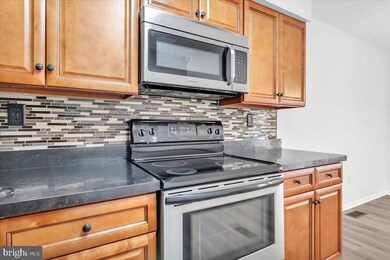 21 Uxbridge Place, Sewell, NJ 08080 - photo 2