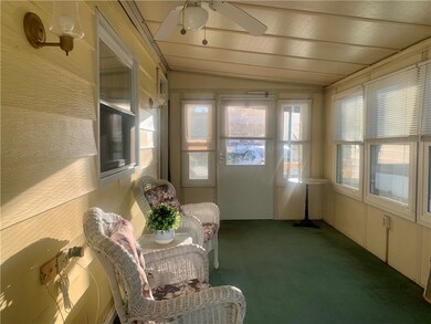 43 Bayview Park, Middletown, RI 02842 - photo 4