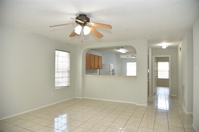 10406 Sutter Glen Ln, Houston, TX 77075 - photo 4
