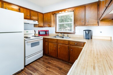 228 Sherwood Dr, Manchester, TN 37355 - photo 7