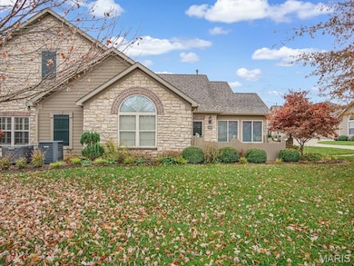 1213 Three Rivers Dr, O Fallon, IL 62269 - photo 2