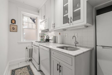 848 Massachusetts Ave unit 3, Cambridge, MA 02139 - photo 4