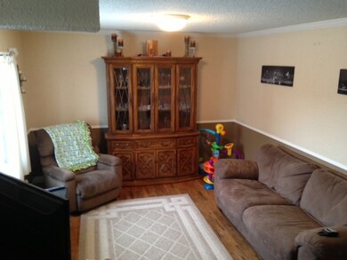 1401 10th Ave S, Grand Forks, ND 58201 - photo 3