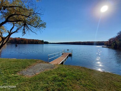 136 Fawn Lake Dr, Hawley, PA 18428 - photo 5