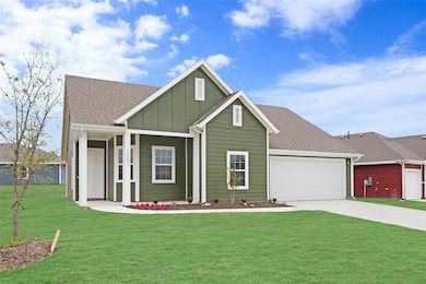 1361 Greenfield St, Gainesville, TX 76240 - photo 2