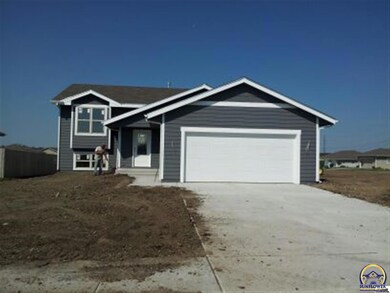 1707 SW Valley View Dr, Topeka, KS 66615 - photo 2