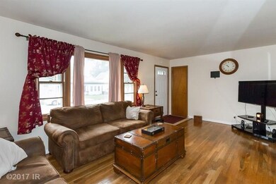 808 E 22nd Ct, Des Moines, IA 50317 - photo 5