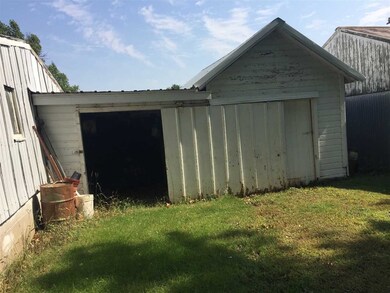 1206 L Ave, Grundy Center, IA 50638 - photo 5