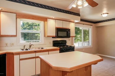 007-Kitchen-2929914-large