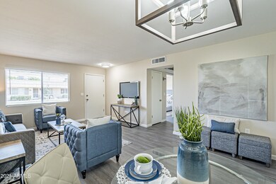 14016 N Thunderbird Blvd, Sun City, AZ 85351 - photo 3