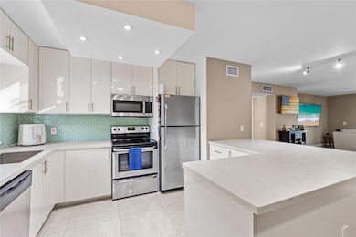 8511 Old Country Manor unit 408, Davie, FL 33328 - photo 4