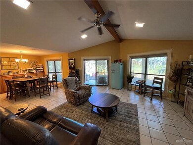 911 Citrus Dr, Alamo, TX 78516 - photo 5