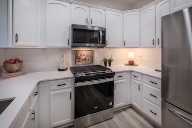 20241003-327-sw-garfield-ave-026