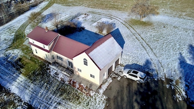 6 Shamrock Rd, Dover-Foxcroft, ME 04426 - photo 2