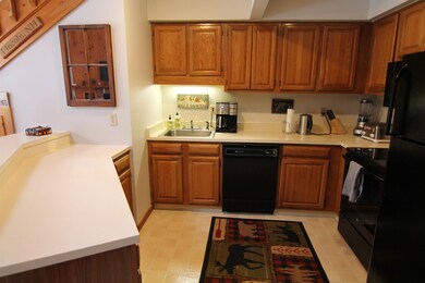 11 Marcalus Rd unit 2, Lincoln, NH 03251 - photo 3