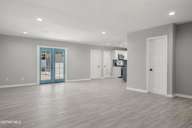 Diana V. Perez Center Real Estate -3