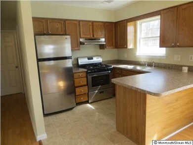 38 Edna Ct, Toms River, NJ 08755 - photo 2