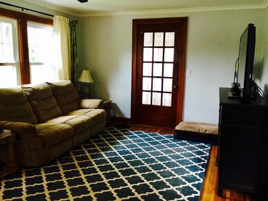 Living Room / Sun Porch