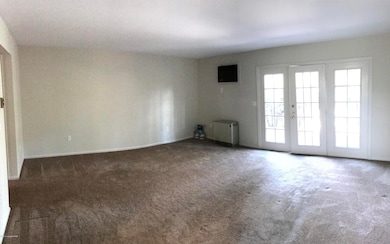 141 N 5th St, Stroudsburg, PA 18360 - photo 3