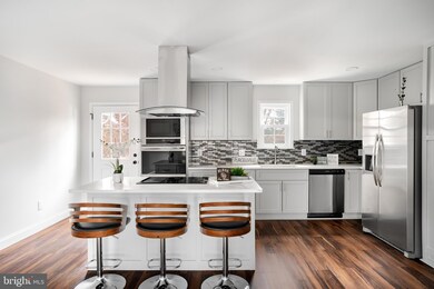 126 Oliver Ct, Purcellville, VA 20132 - photo 4