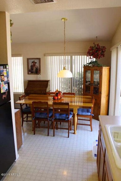 5 - Dining Area