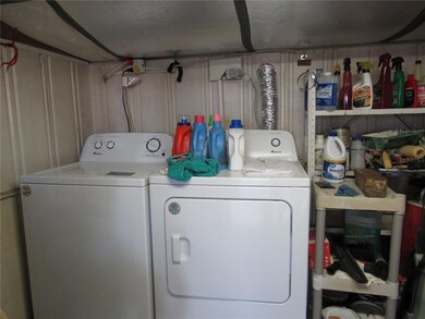 37020 Sandra Ave, Zephyrhills, FL 33542 - photo 6