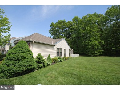 8 Banbury Ct, Trenton, NJ 08691 - photo 2