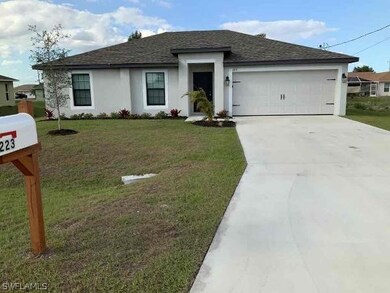 223 Manasota St, Fort Myers, FL 33913 - photo 2