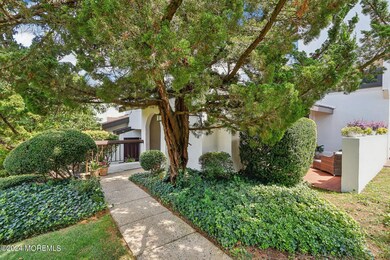 8 Tower Hill Dr unit 18, Red Bank, NJ 07701 - photo 3