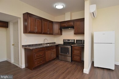 530 Penn Ave unit 2ND FLOOR FRONT, West Reading, PA 19611 - photo 5