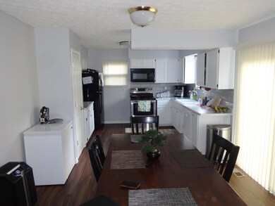 1813 Watertower Kitchen